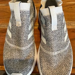 Adidas Cloudfoam size 9 womens